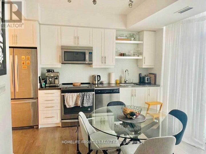 Property Photo:  525 Adelaide Street West Ph25  ON M5V 0N7 