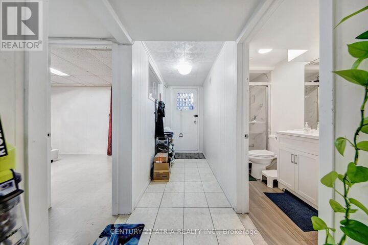 Property Photo:  43 Aragon Avenue Unit B  ON M1T 1X8 