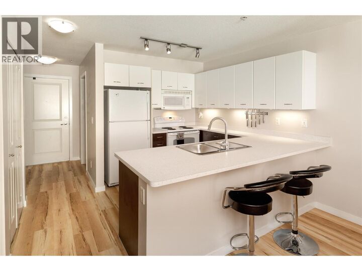 Property Photo: 539 Yates Road 308 BC V1V 2T8