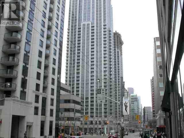 Property Photo:  763 Bay Street 4802  ON M5G 2R3 