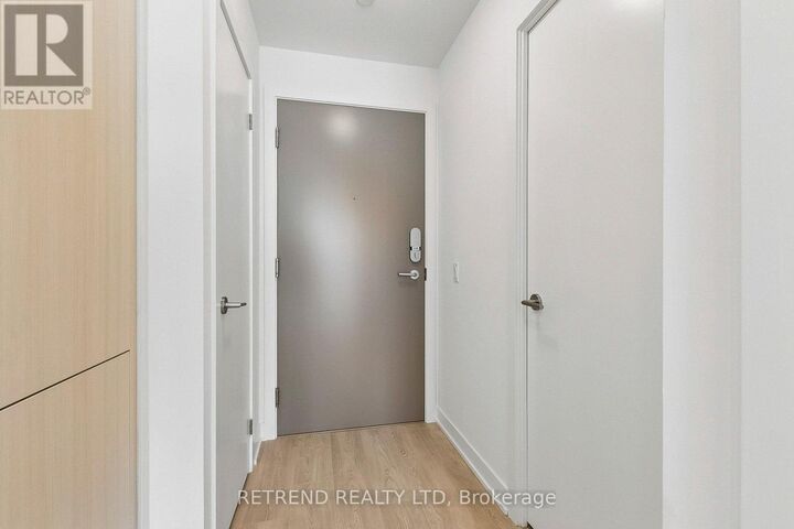 Property Photo:  1 Quarrington Lane 3702  ON M3C 0S4 