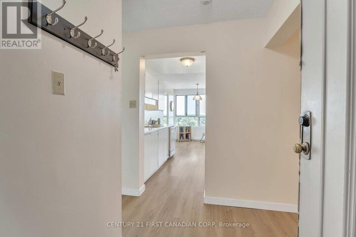 Property Photo:  600 Grenfell Drive 1010  ON N5X 2R8 