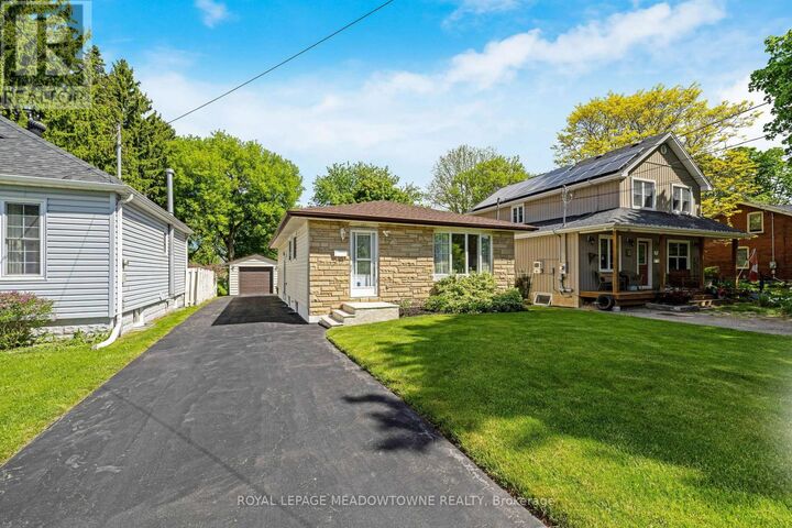 Property Photo:  101 King Street  ON L7G 2G8 