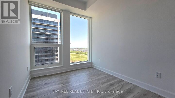Property Photo:  3240 William Coltson Avenue 1601  ON L6H 8C8 