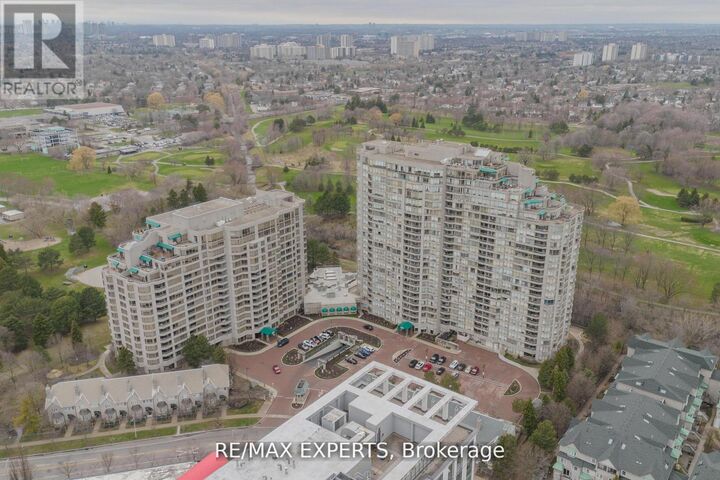 Property Photo:  138 Bonis Avenue 527  ON M1T 3V9 