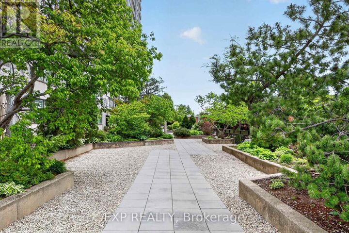 Property Photo: 2625 Regina Street 2008 ON K2B 5W8