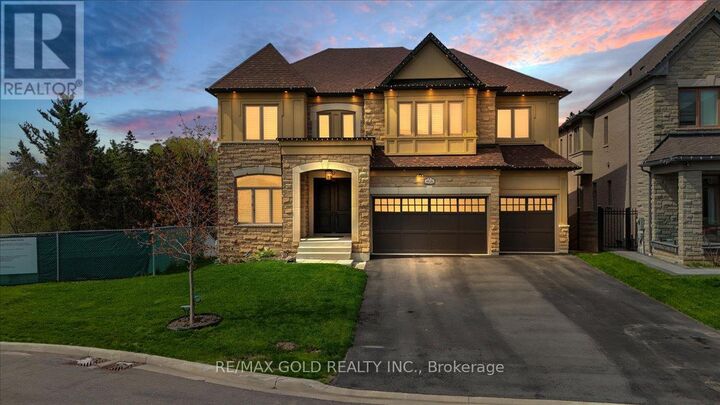 Property Photo:  6628 Rothschild Trail West  ON L5W 0A6 