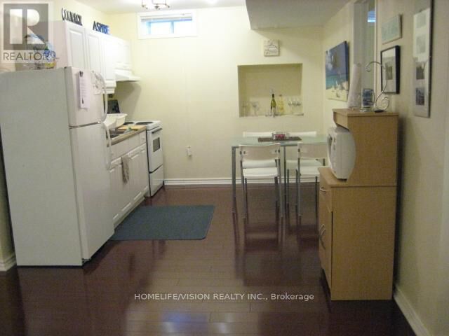 Property Photo:  19 Candlebrook Crescent Bsmt  ON M1W 4B3 
