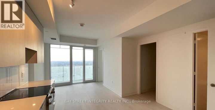 Property Photo: 3900 Confederation Parkway 4908 ON L5B 0M3