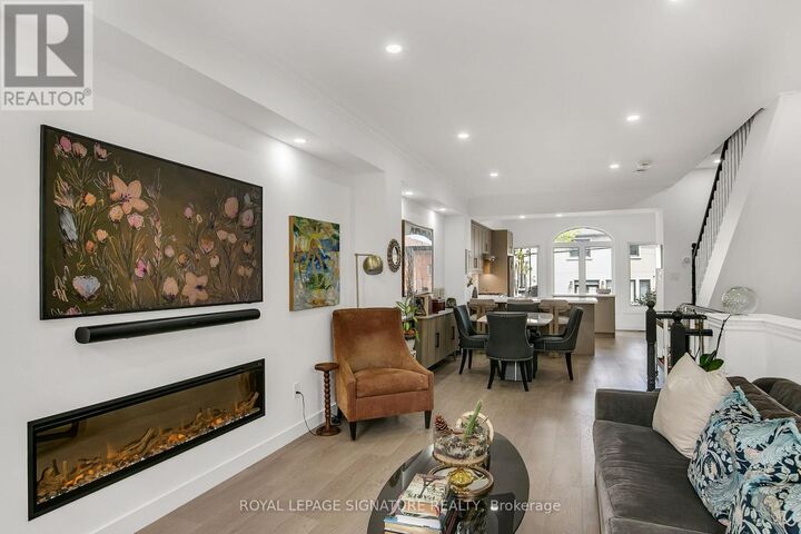 Property Photo:  41 San Remo Terrace  ON M8Z 6C6 