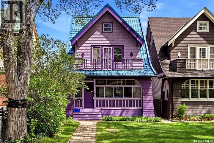 Property Photo:  2035 Robinson Street  SK S4T 2P6 