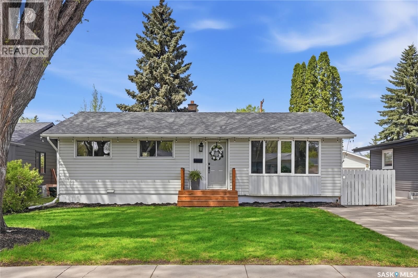 Property Photo: 21 Potter Crescent SK
