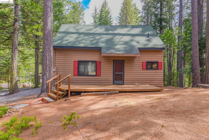 Property Photo: 22138 Sarah Circle CA 95335