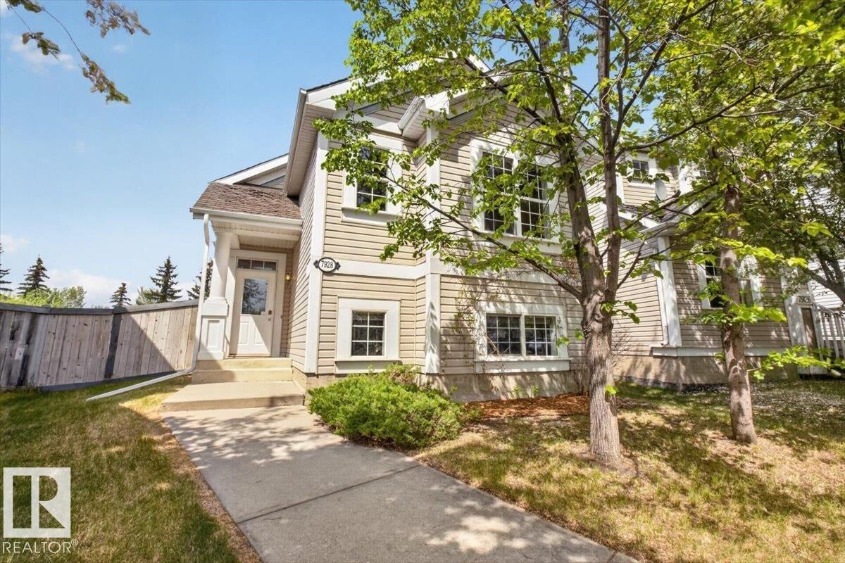 Property Photo: 7928 10 Avenue SW AB T6X 1E6