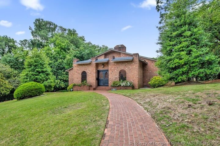 Property Photo:  1204 Longleaf Drive  NC 28305 