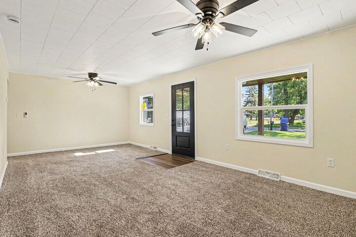 Property Photo:  424 Washington Street  IN 46574 