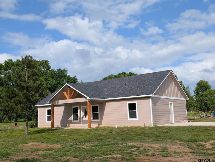 Property Photo: 651 Cr 2150 TX 75783