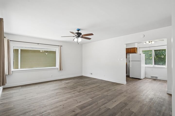 Property Photo:  716 W 18th Street  IA 50613 