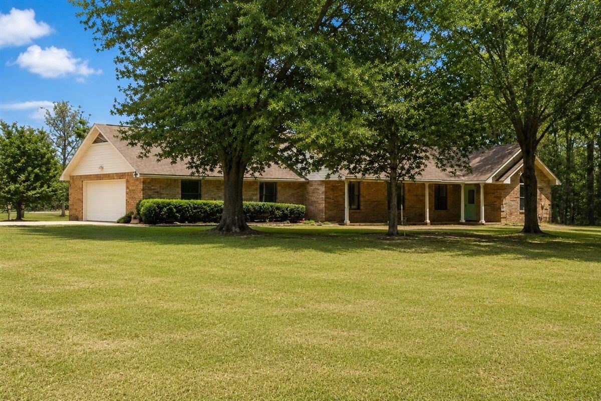 Property Photo:  3106 Fm 1970  TX 75975 
