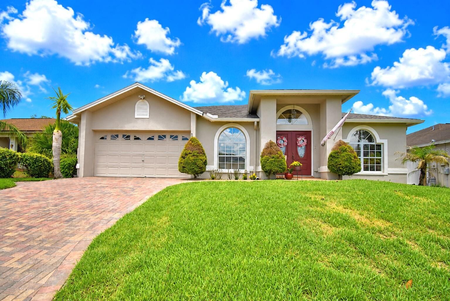 Property Photo:  659 Sierra Circle  FL 33837 