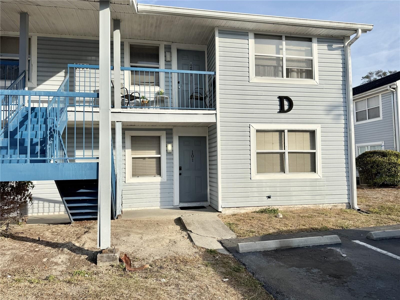Property Photo:  5054 Terrace Club Lane 101  FL 33617 