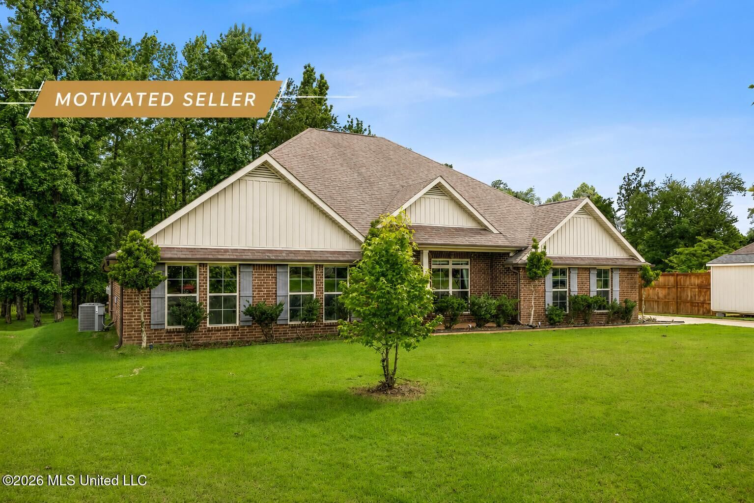 Property Photo:  5475 Branchview Drive  MS 38654 