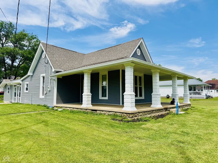 Property Photo: 4810 W State Road 58 IN 47235