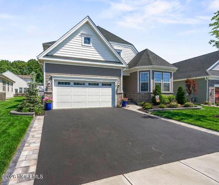 Property Photo:  40 Emerald Road  NJ 08533 