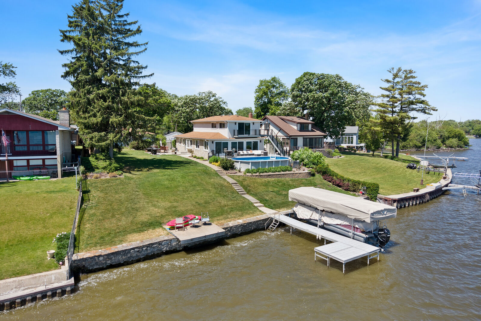 Property Photo: 183 Riverside Island Drive IL 60020