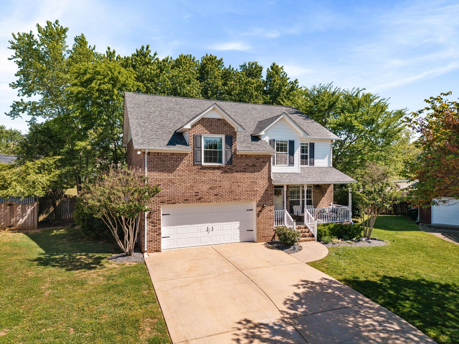 Property Photo: 302 Cheairs Ct TN 37174