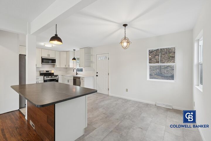Property Photo:  1444 Ames Avenue E  MN 55106 