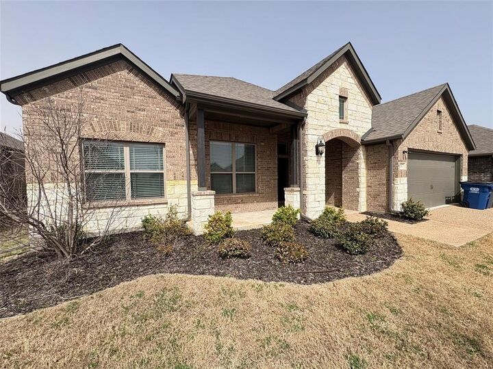 Property Photo:  2817 Bobcat Drive  TX 75454 