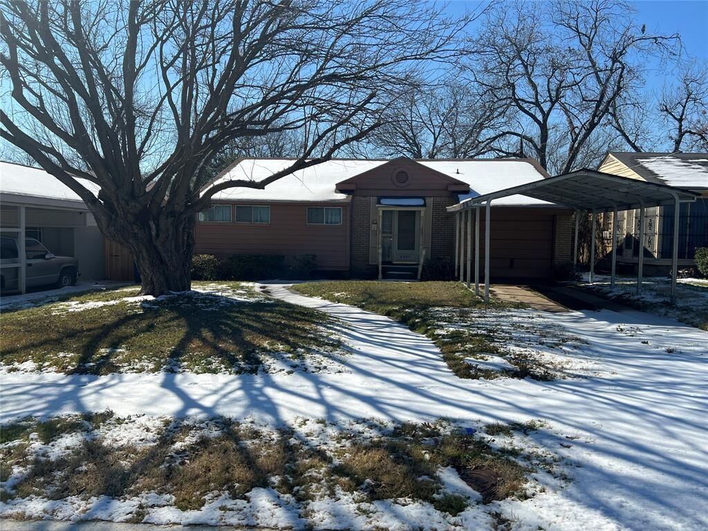 Property Photo:  2641 Almeda Drive  TX 75216 