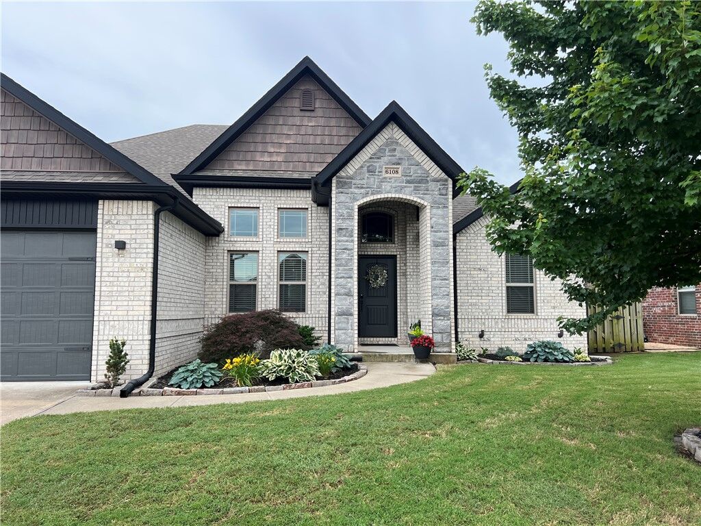 Property Photo:  6108 Noble Street  AR 72758 