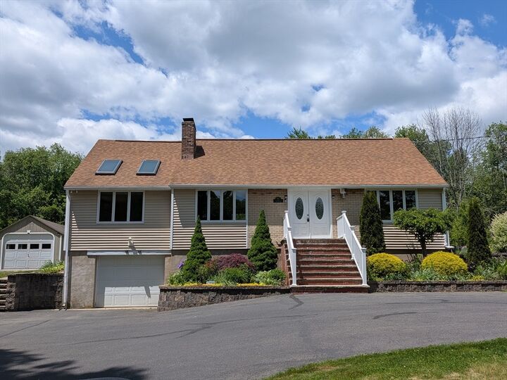 Property Photo: 5 Hollow Rd MA 01095