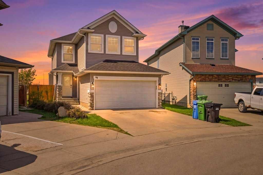 Property Photo:  86 Saddlecrest Close NE  AB T3J 5B6 