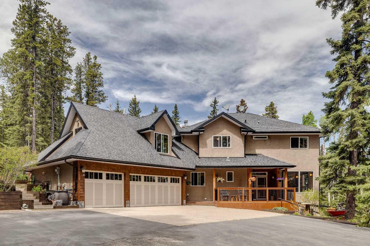 Property Photo: 4 Highlands Place AB T0L 0K0