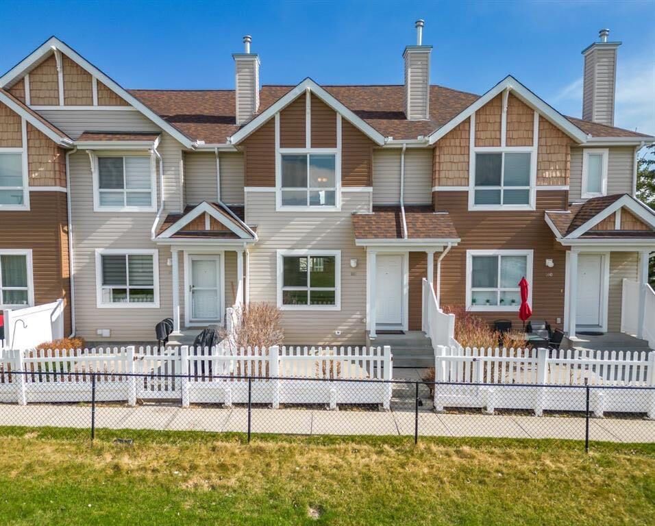 Property Photo: 161 Tuscany Court NW AB T3L 2Y9