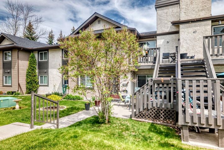 51 Cedar Springs Gardens SW — photo 1