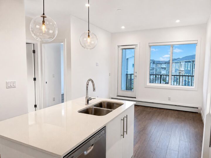 Property Photo: 6 Merganger Drive W 1314 AB T1X 2Y2