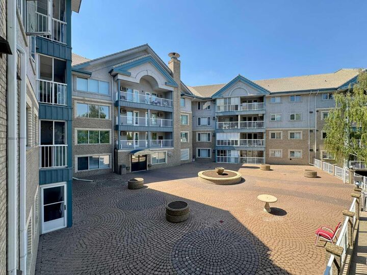 Property Photo:  75 1 Avenue S 208  AB T1J 4R2 