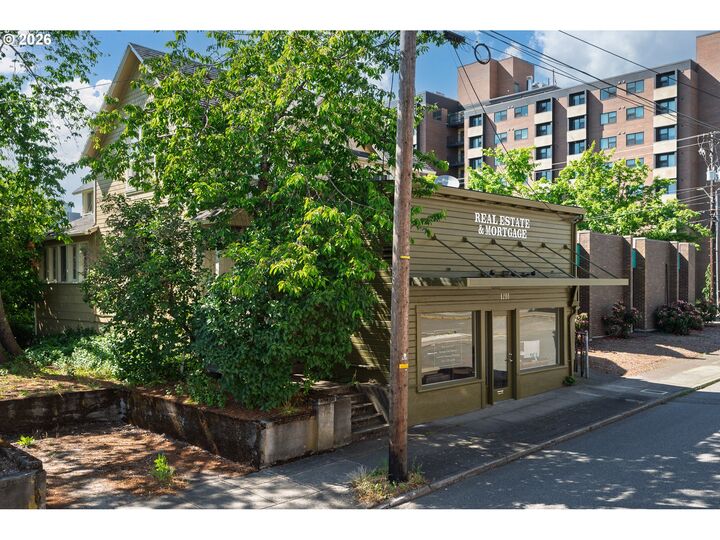 Property Photo:  1210 Daniels St  WA 98660 