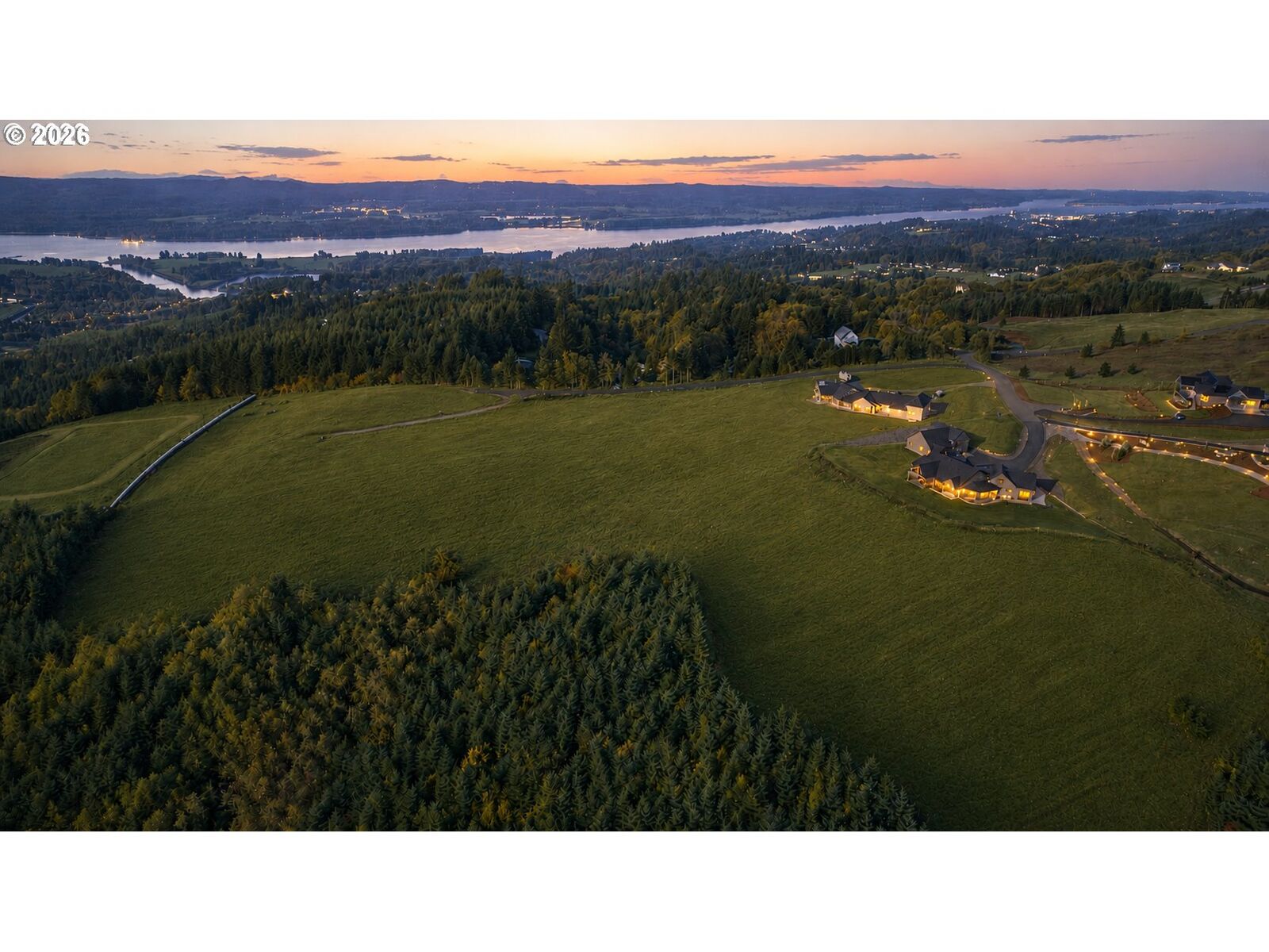 Property Photo:  240 Hood View Dr  WA 98625 