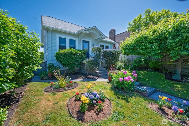 Property Photo:  3444  11th Avenue W  WA 98119 