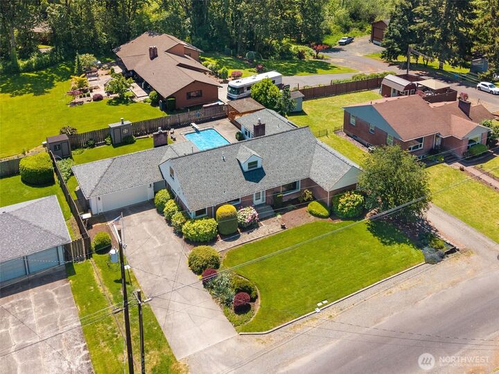 Property Photo: 1631 SW Gails WA 98532