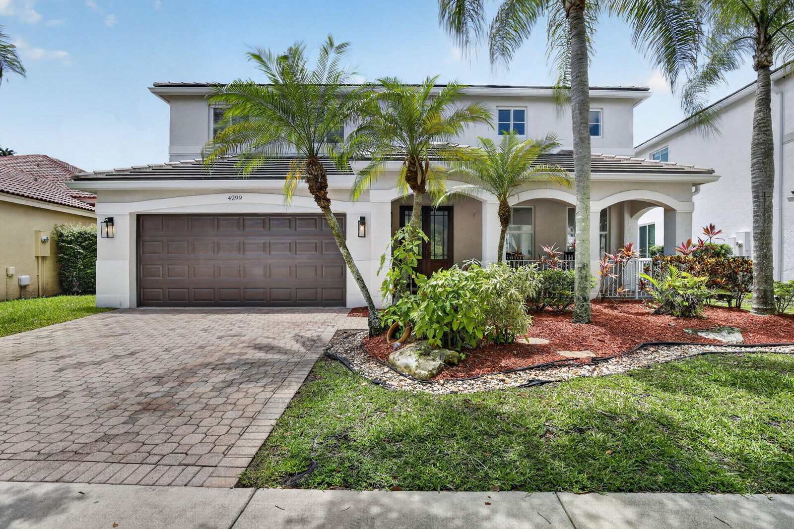 Property Photo:  4299 Laurel Ridge Circle  FL 33331 