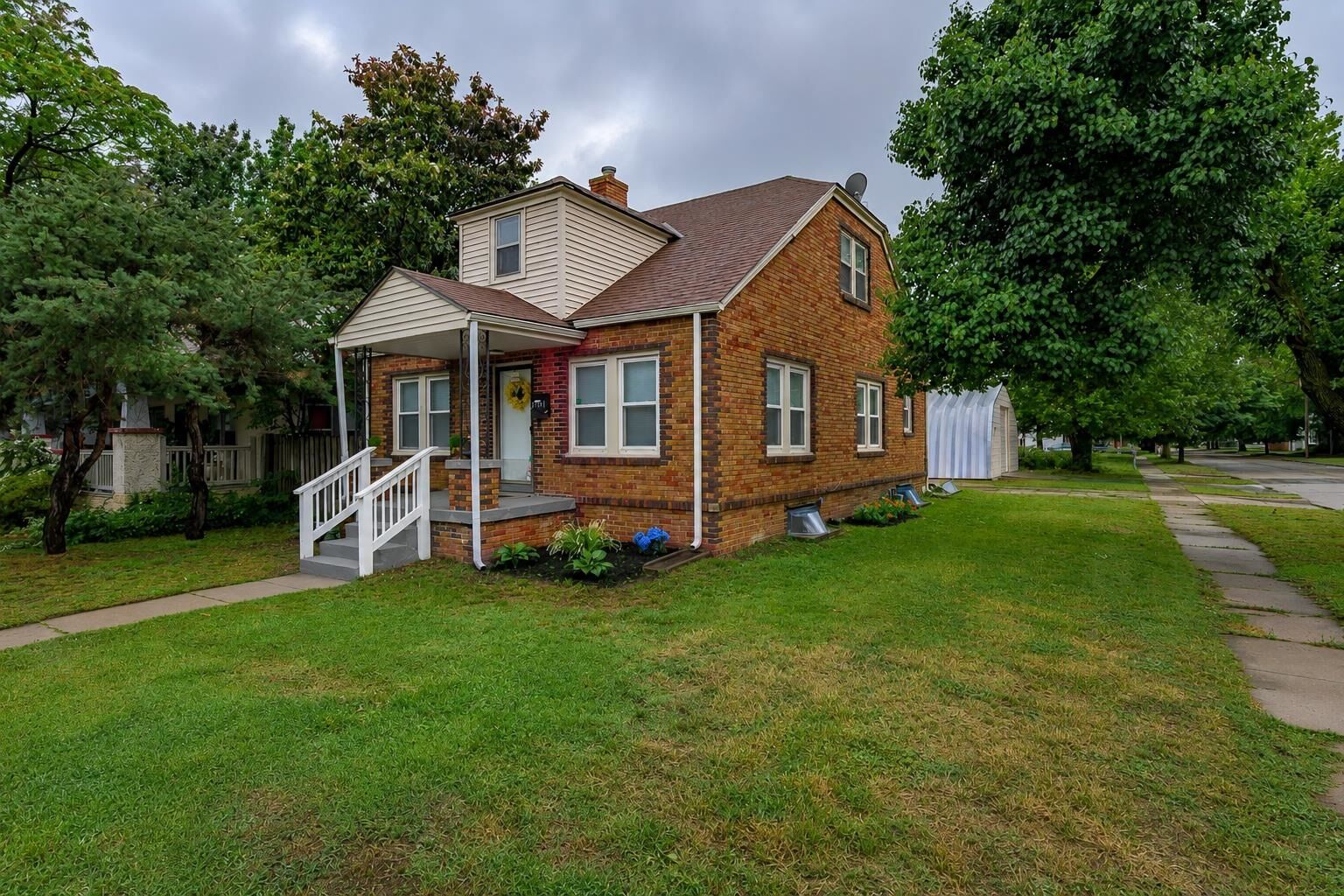 Property Photo:  1301 S Greenwood Ave  KS 67211-3534 