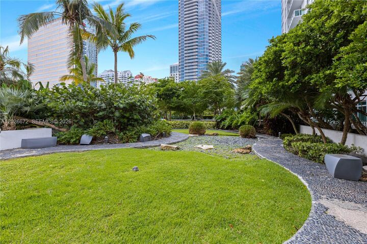 Property Photo:  951 Brickell Ave 1801  FL 33131 
