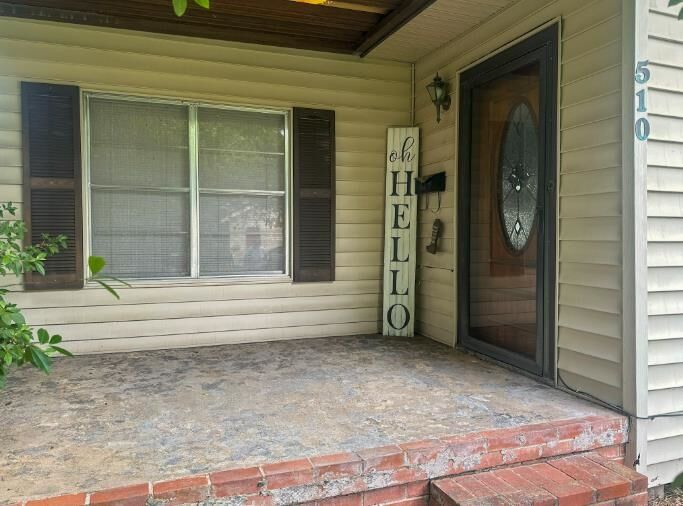 Property Photo:  510 South 4th Street  TX 77656 