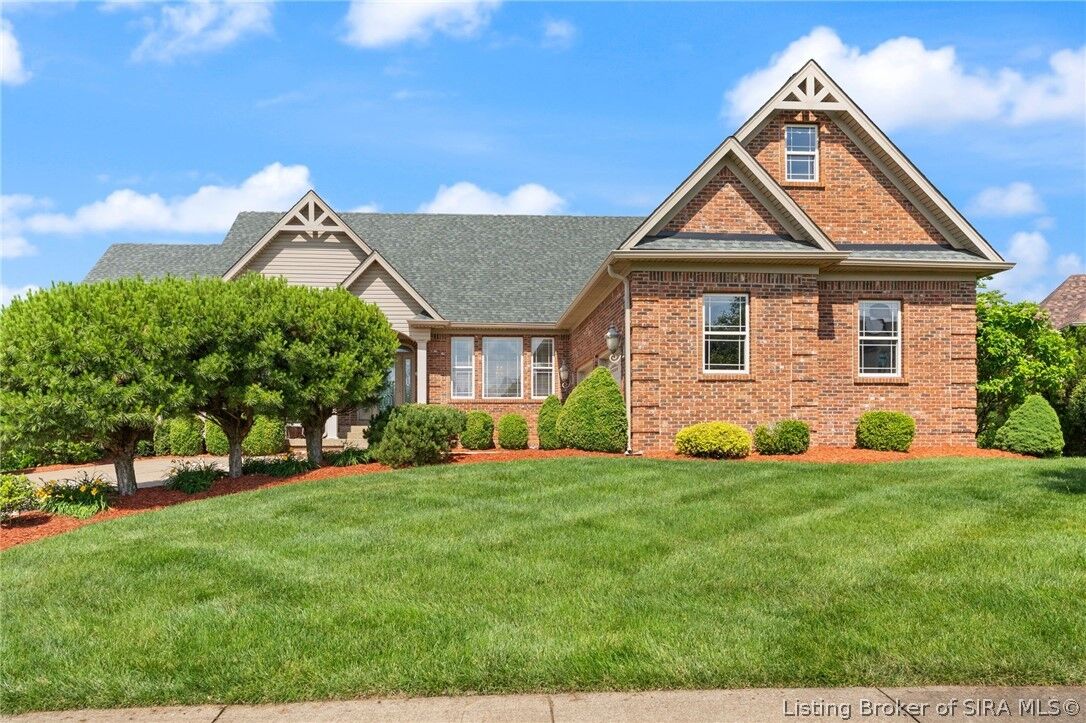Property Photo: 3629 Woodland Lakes Drive IN 47119